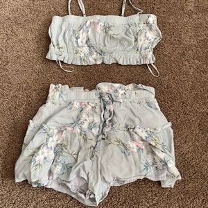 Two piece set